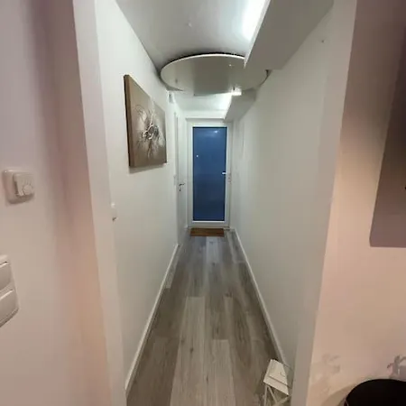 Lägenhet Moderne 2-zimmer Nahe Messe *